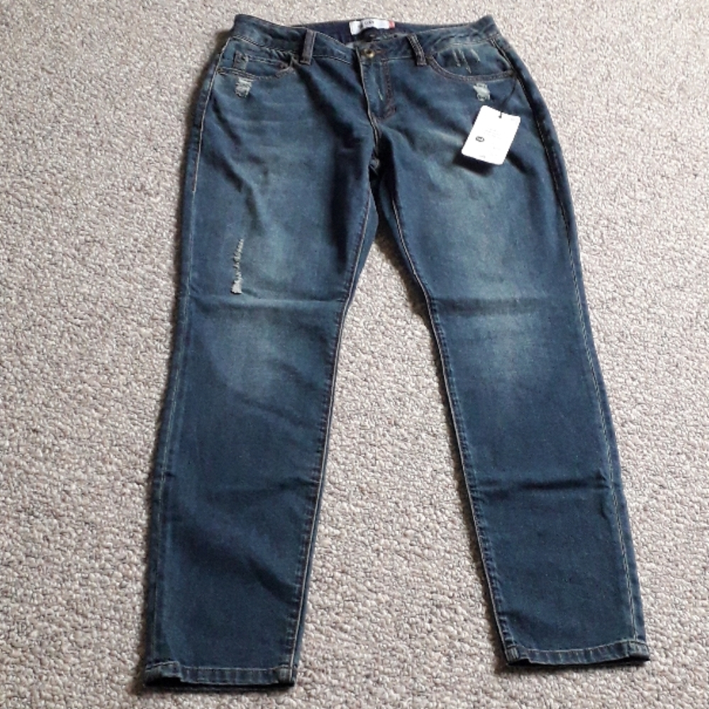 Distressed Low Rise Waist Skinny Cabi Jeans